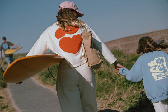 Love and Let Bloom - Tee